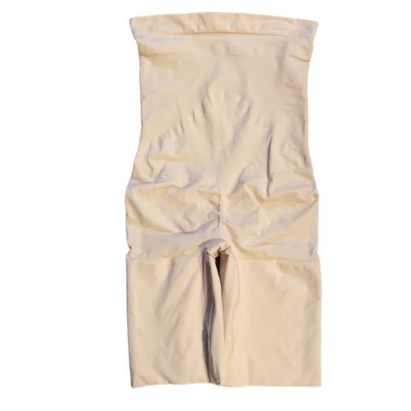 NWOT Spanx Higher Power Short - Picture 12 of 14
